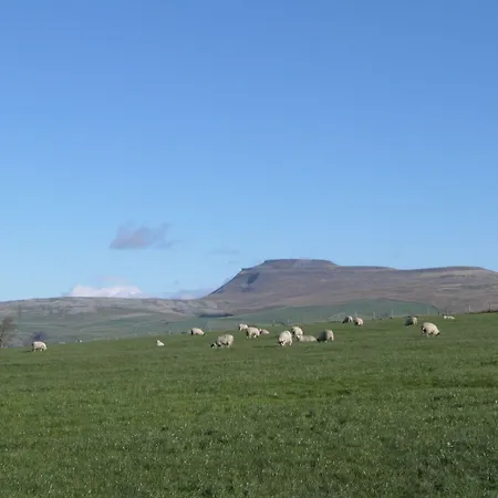 Magistrates Chambers 公寓 *