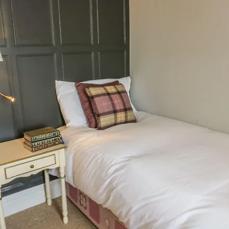 Daire Magistrates Chambers *